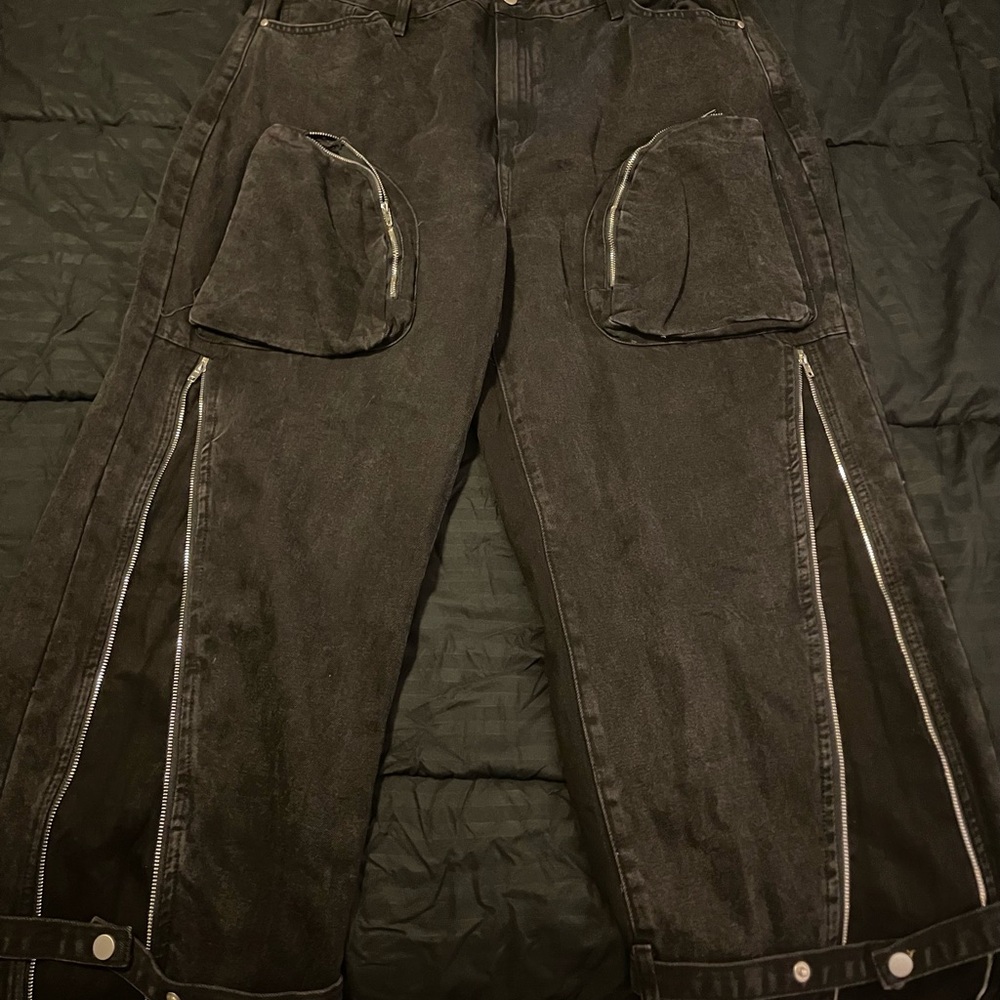 Women’s Black Washed Cargo Pants